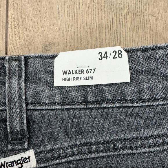 NWT Wrangler Walker 677 High Rise Slim Jeans Gray Wash Denim Size 34 x 28 - Picture 7 of 11